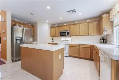 5909 Lingering Breeze Street Kitchen