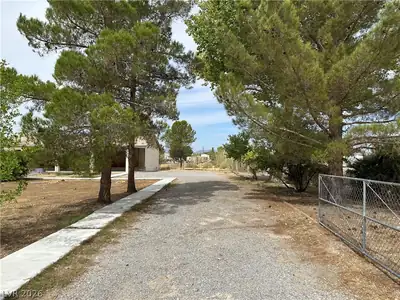 5300 South Corrine Street Yard