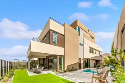 26 Heron Harbour Drive Henderson, NV 89011