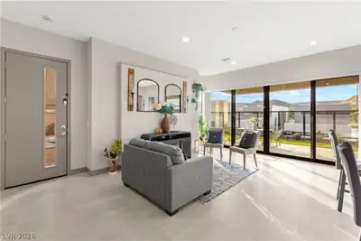 26 Heron Harbour Drive Living Room