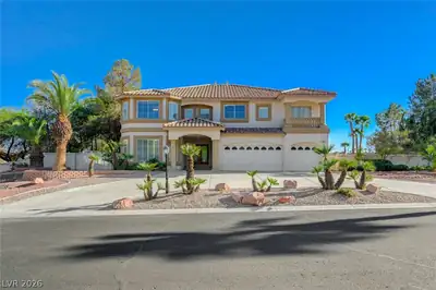 8709 Kingship Court Las Vegas, NV 89129