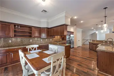 7480 Grassy Field Court Kitchen