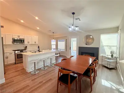 2049 Maple Springs Street Dining Area
