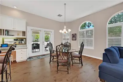 1891 Fairfield Terrace Dining Area