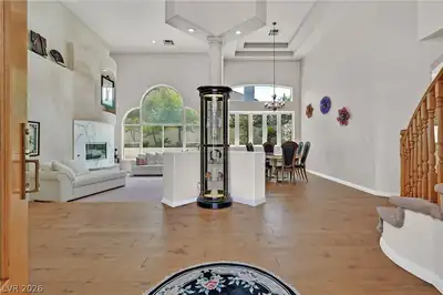 1891 Fairfield Terrace Living Room