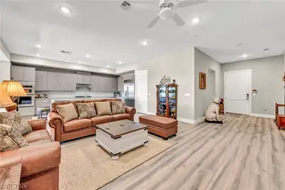 9125 Las Manaitas Avenue 302 Living Room
