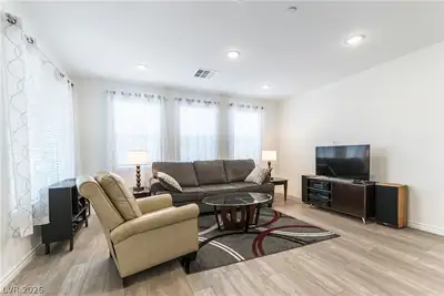 2555 Hampton Road 2308 Living Room