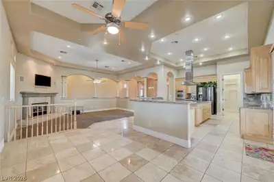 410 East Paradise Hills Drive Kitchen