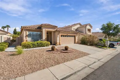 7952 Nookfield Drive Las Vegas, NV 89147