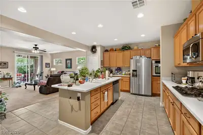 2480 Sturrock Drive Kitchen