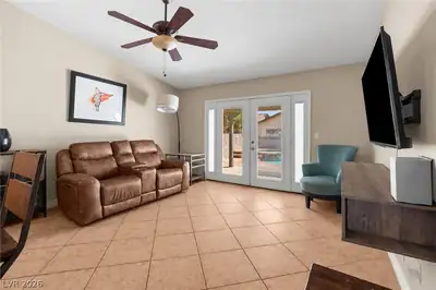 6205 Vista Verde, Las Vegas, NV 89146 Living Room