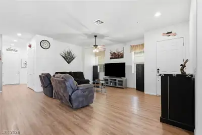 722 Orange Plume Walk Living Room