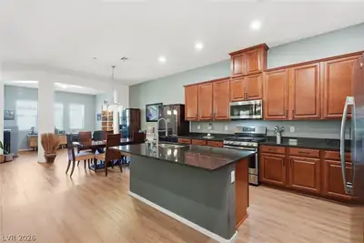 722 Orange Plume Walk Kitchen