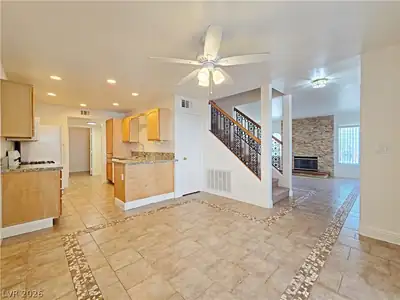438 Winthrop Place Dining Area