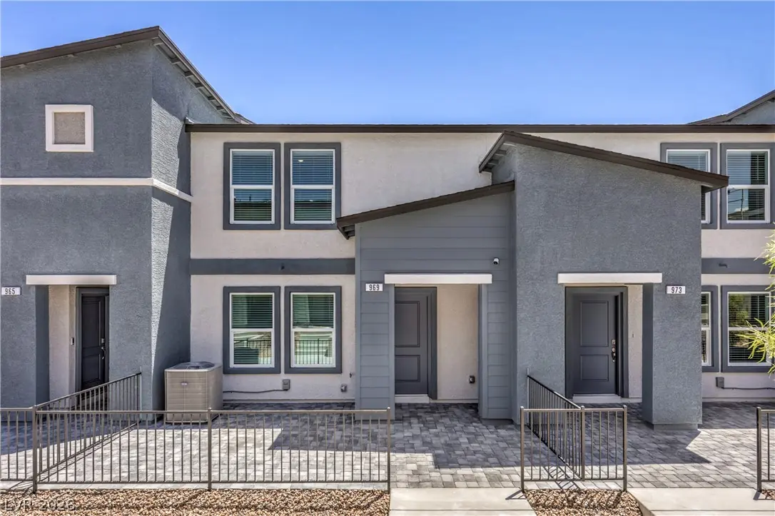 986 Desert Spruce Street