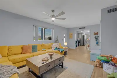 800 Avenue A Avenue Living Room
