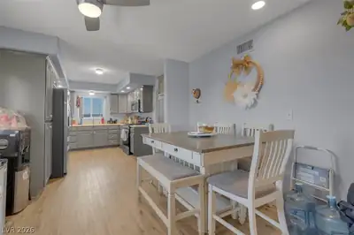 800 Avenue A Avenue Dining Area