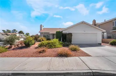 7373 Newcrest Circle Las Vegas, NV 89147