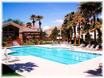 700 CARNEGIE Street 1121 Pool
