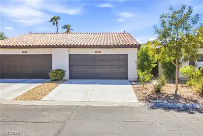 3143 Sonata Drive, Las Vegas, NV 89121 Front of Structure