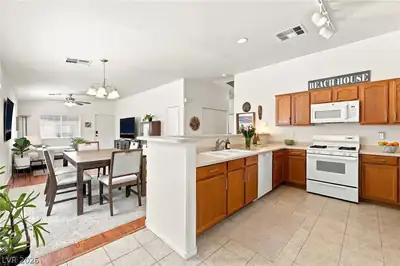 4960 Mascaro Drive Kitchen