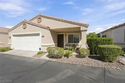 4960 Mascaro Drive Front of Structure