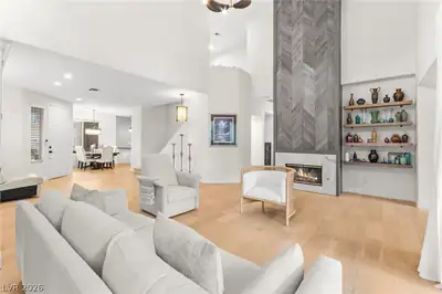1920 Summer Palm Place 103 Las Vegas, NV 89134
