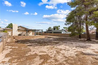 3710 Maverick Street, Las Vegas, NV 89108 Yard