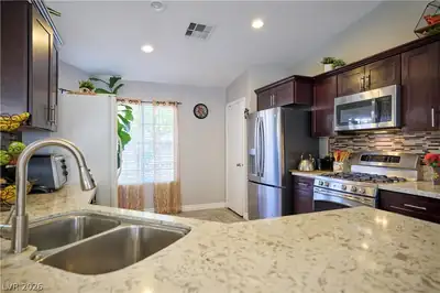 329 Casa Del Norte Drive, North Las Vegas, NV 89031 Kitchen