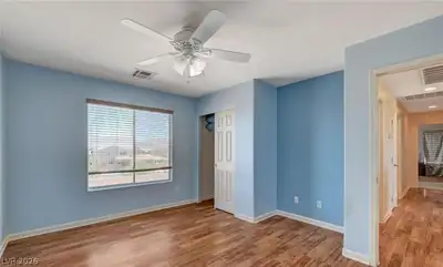 4 Goldleaf Falls Avenue Bedroom