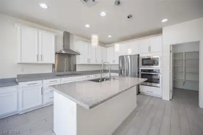 6431 Sundance Kitchen