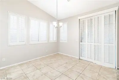 221 Teller Street Dining Area