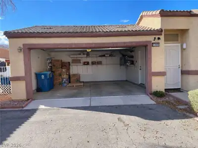 5196 Jewel Canyon Drive Garage