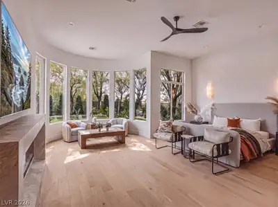 3 Isleworth Drive 