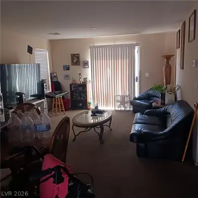 1705 Ronzard Avenue Living Room