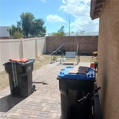 1705 Ronzard Avenue Patio