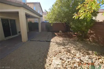 340 Hillhead Court Yard