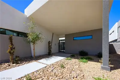 1508 Pleasant Bay Court Entry