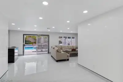 9404 Low Tide Court Living Room