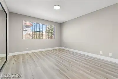 1730 Jupiter Court C, Las Vegas, NV 89119 Bedroom
