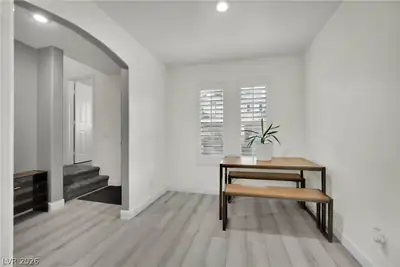 9160 Badby Avenue Dining Area