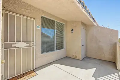 1401 North Michael Way 220 Patio