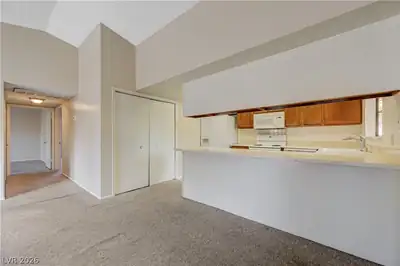 2856 Belleza Lane Kitchen