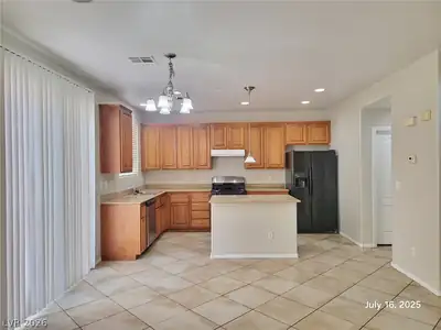 4509 Imperial Orchard Street Kitchen