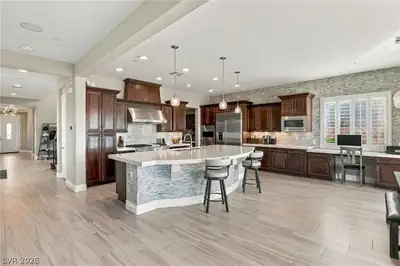 1372 Enchanted River Drive Kitchen