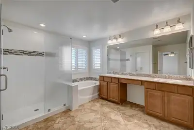 12220 Monument Hill Avenue, Las Vegas, NV 89138 Primary Bathroom