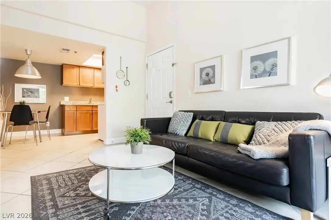4200 South Valley View Boulevard 3091
