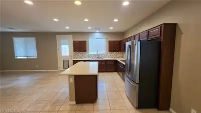 11322 Castor Street Kitchen