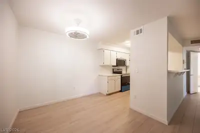 1150 North Buffalo Drive 1098, Las Vegas, NV 89128 Dining Area