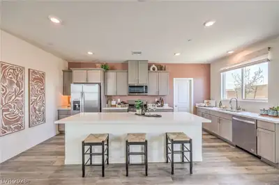 565 IVORY PEACOCK Court Kitchen